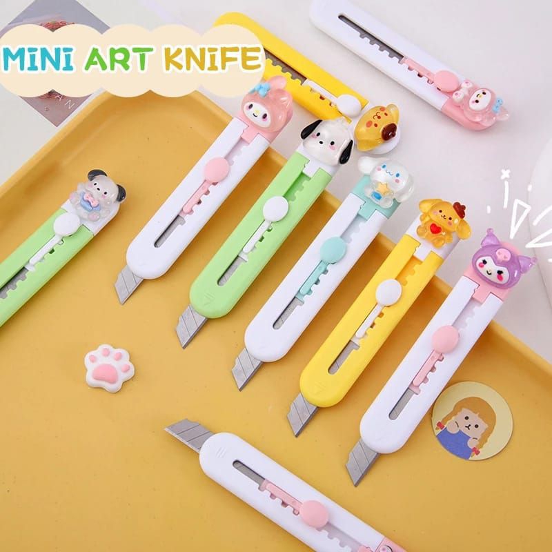 

Pisau Cutter Mini pemotong kertas karakter Sanrio Lucu