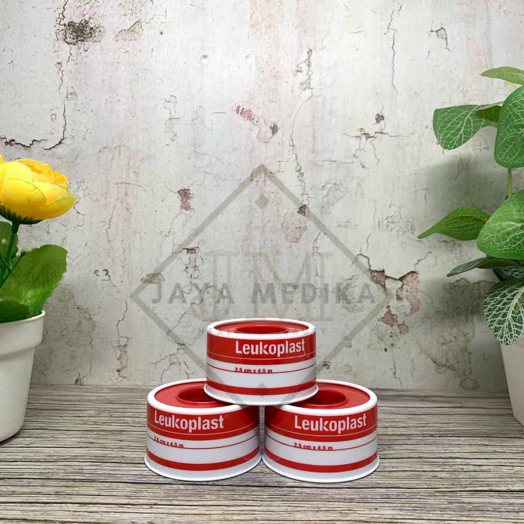 Leukoplast 2.5 cm x 4,5 m/ Plester Leukoplast