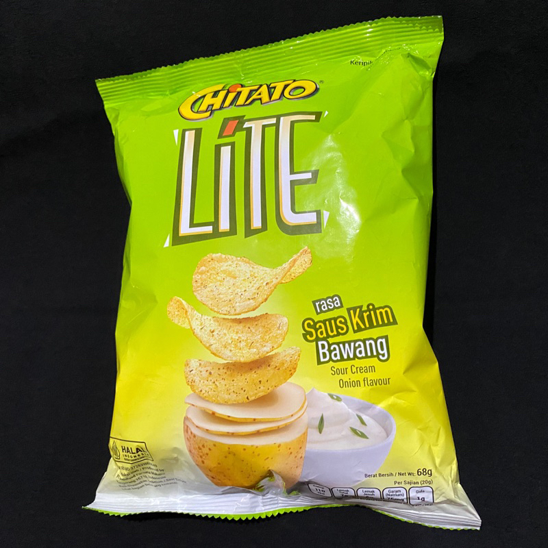 

KERIPIK KENTANG CHITATO LITE SOUR CREAM ONION POTATO CHIPS