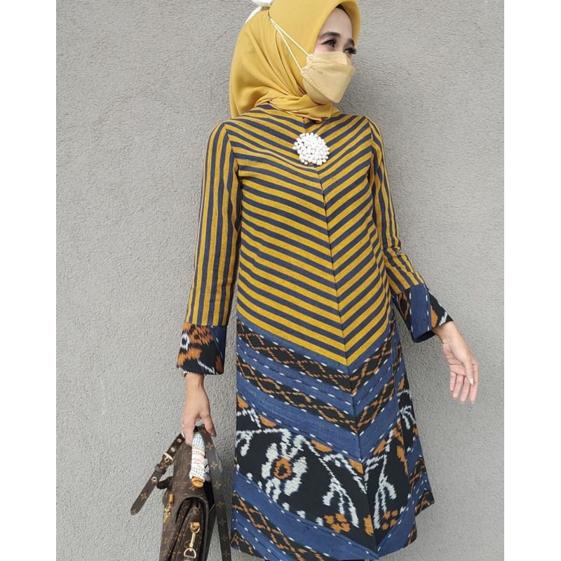 TENUN_GAYA tunik tenun wanita lurik fashioan wanita baju tenun jepara dress tenun jepara ethnik