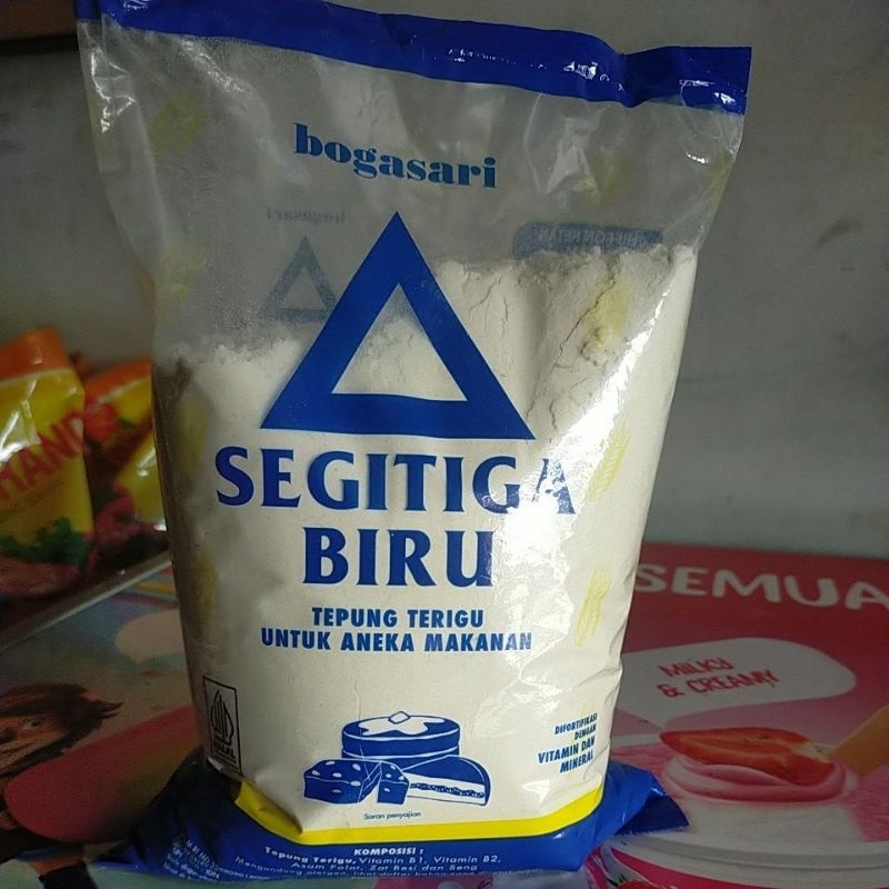 

segitiga biru 500 gram