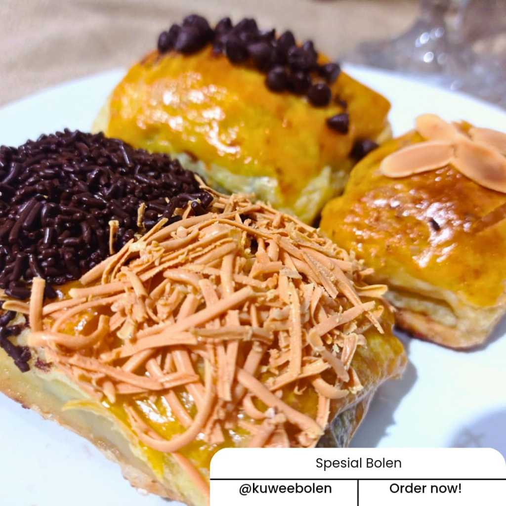 

kue bolen kuweebolen pisang coklat keju premium