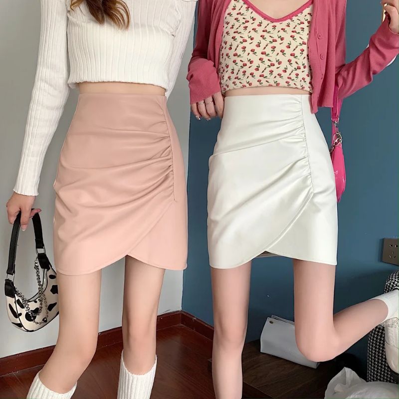 Rok kulit wanita/Rok kulit pendek/leather skirt/mini skirt/pendek kerutan samping