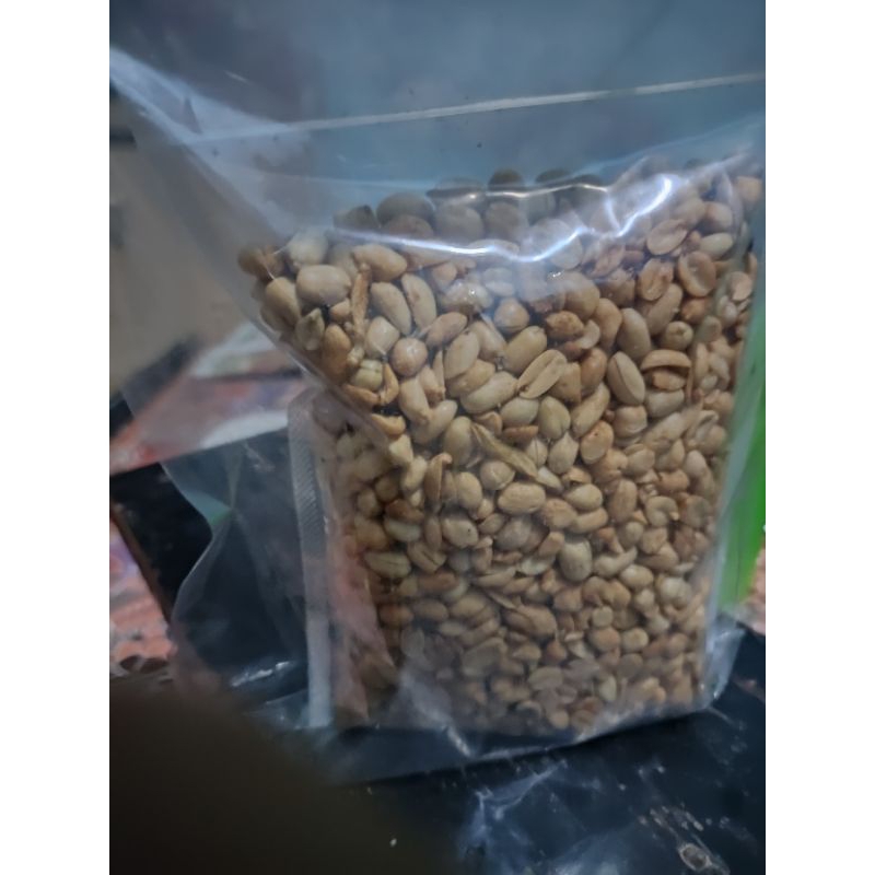 

kacang bawang asin.gurih 400gram