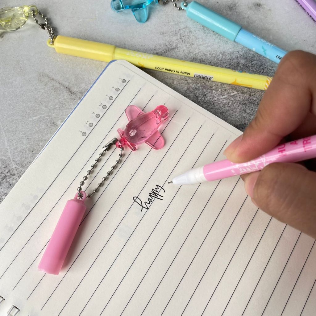 

pen gantungan pesawat tinta hitam keperluan anak sekolah pen lucu imut keren pena unik fancy elegan bisa COD termurah import