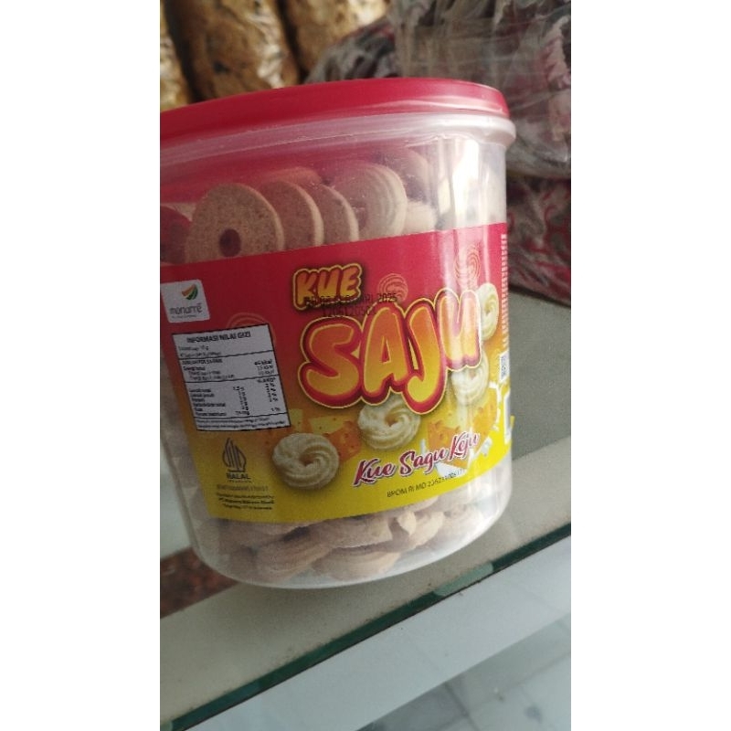 

kue sagu keju