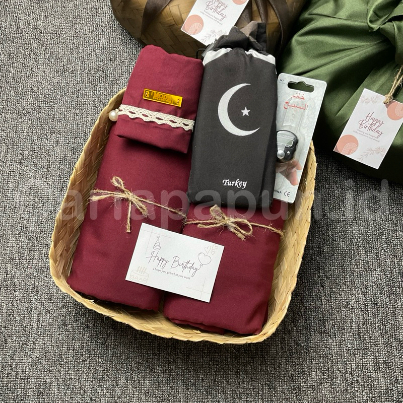 

Hampers Lebaran | Parcel Lebaran | Kado Ulang Tahun | Kado Wisuda | Besek | Bojagi