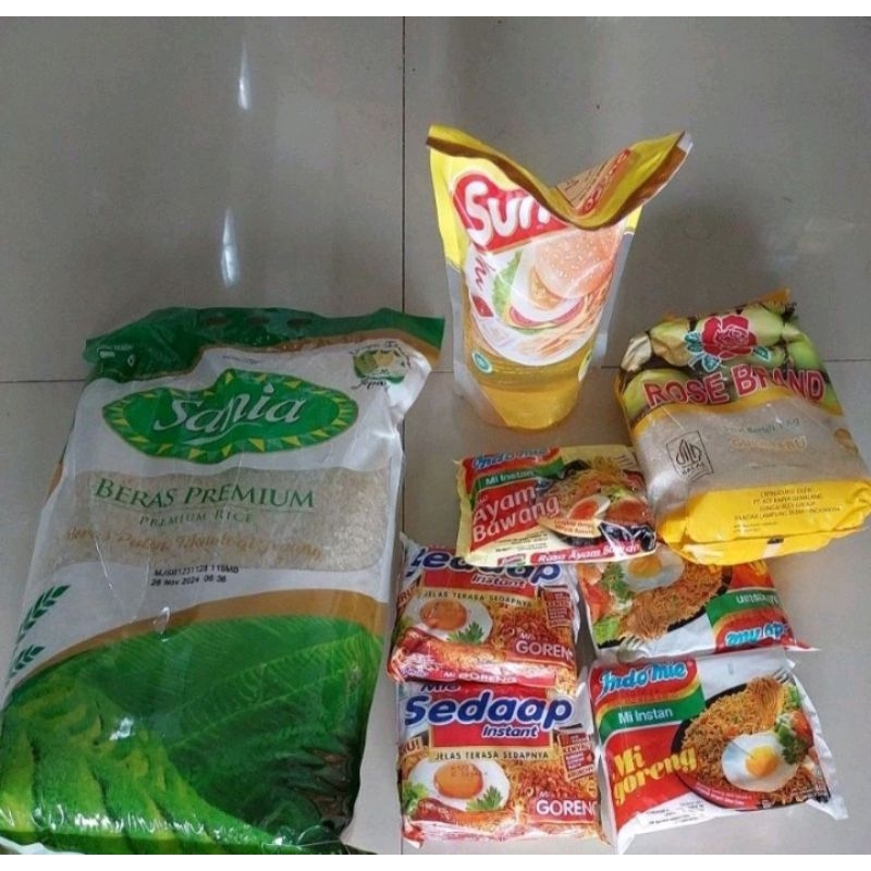 

Paket sembako / beras 5kg/ gula 1kg / minyak goreng 1ltr / mie 5