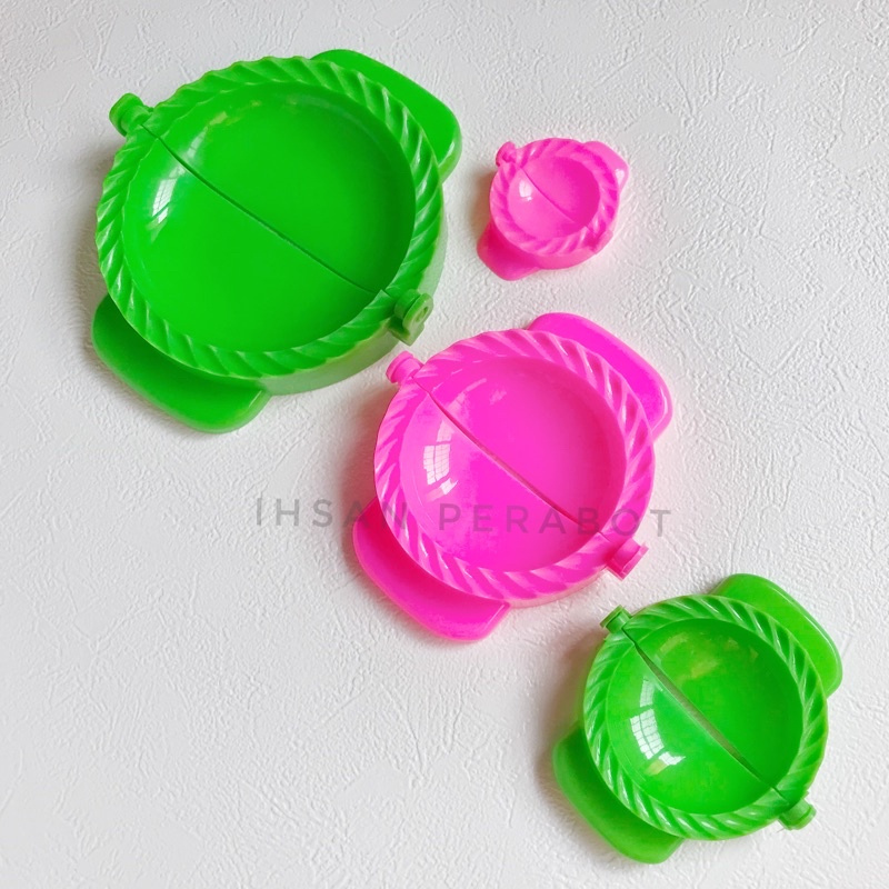 Cetakan Pastel Besar Sedang Mini Jumbo Cetakan Cireng Pangsit Dumpling Gyoza