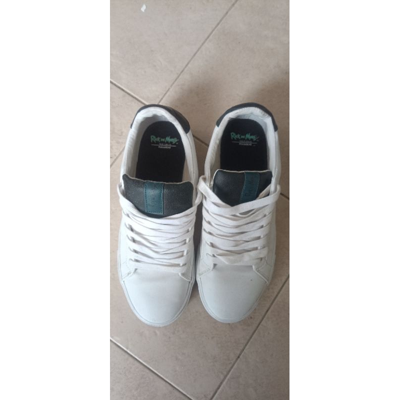 Sepatu Pria Pullnbear Original Ukuran 42 - Second