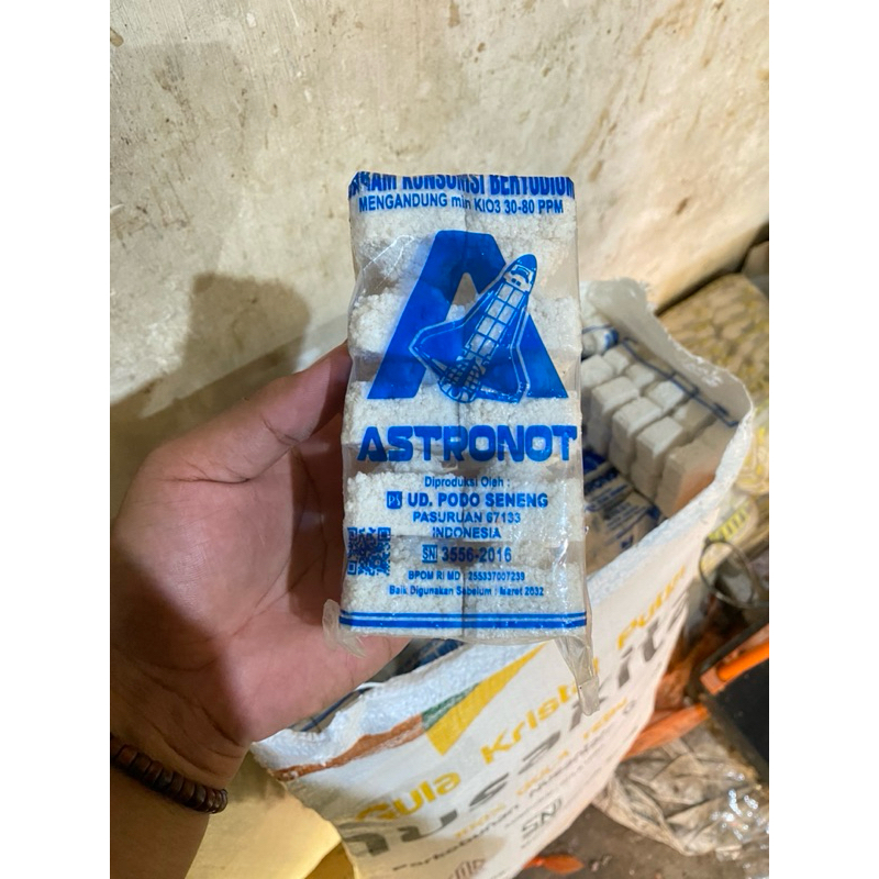 

garam kotak konsumsi merk cap astronot