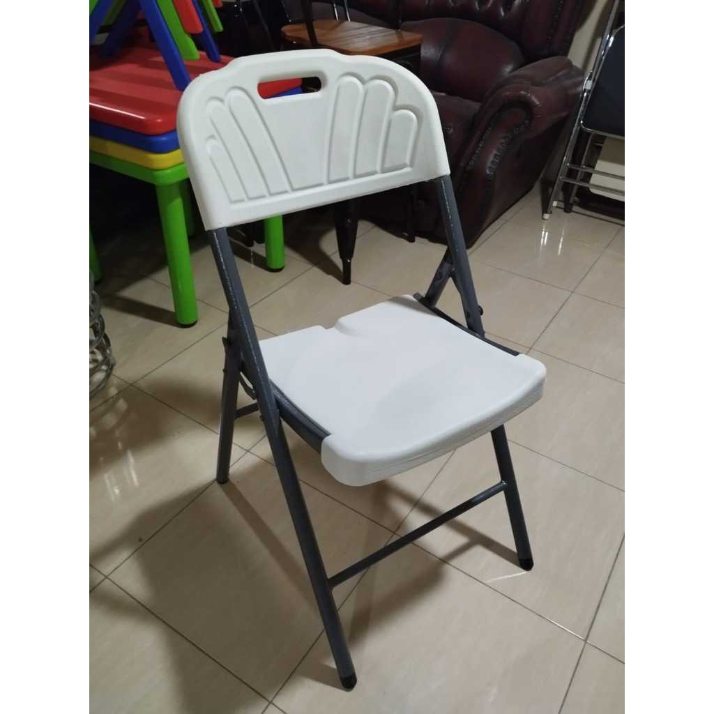 Kursi Lipat / kursi Plastik / Kursi Santai Putih - LFM Lampung