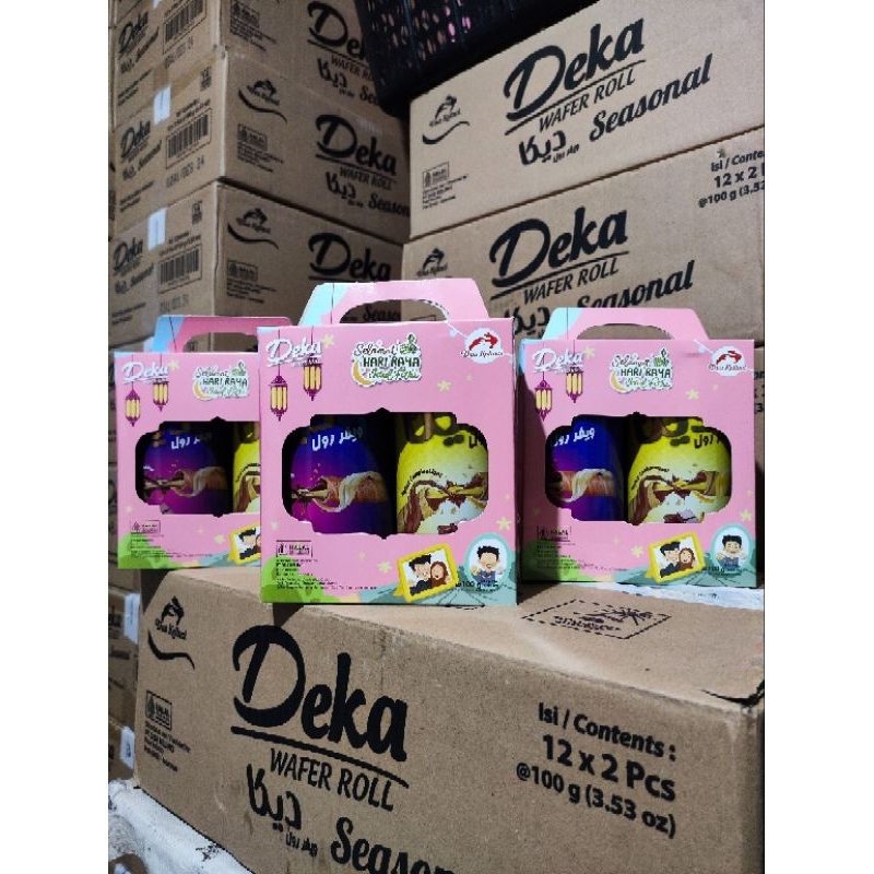 

PAKET LEBARAN DEKA WAFER ROLL 1 DUS KARTON ISI 12 BOX HAMPERS