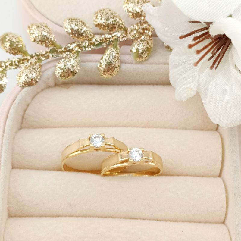 Cincin nikah couple
