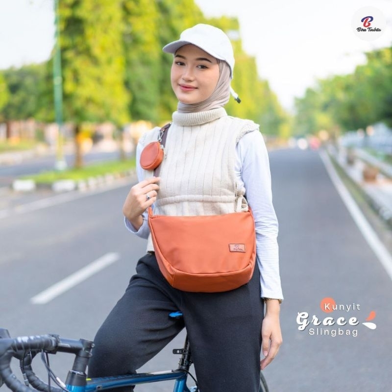 Tas slempang /tas santai grace by biru tsabita