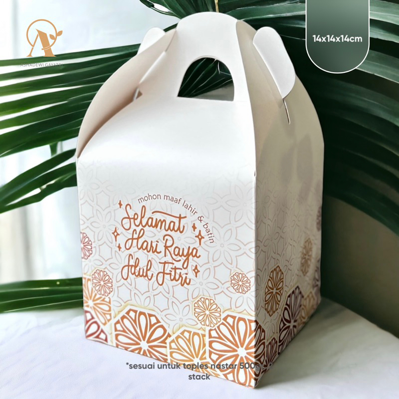 

Ashadewi Gayatri - Gable Box : 14x14x14 cm / SELAMAT HARI RAYA – MORROCANS