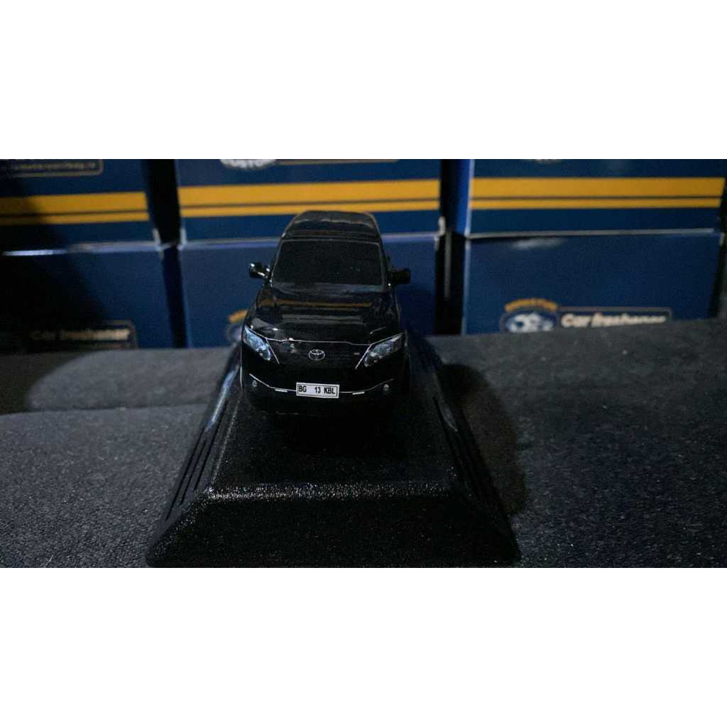 PARFUME MINIATUR MOBIL FORTUNER TRD LAMA