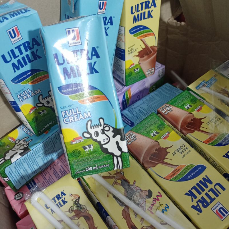 

1 karton/1 dus isi 24pcs Susu UHT Ultramilk Mix Rasa Coklat Strawberry Fresh Milk 200ml