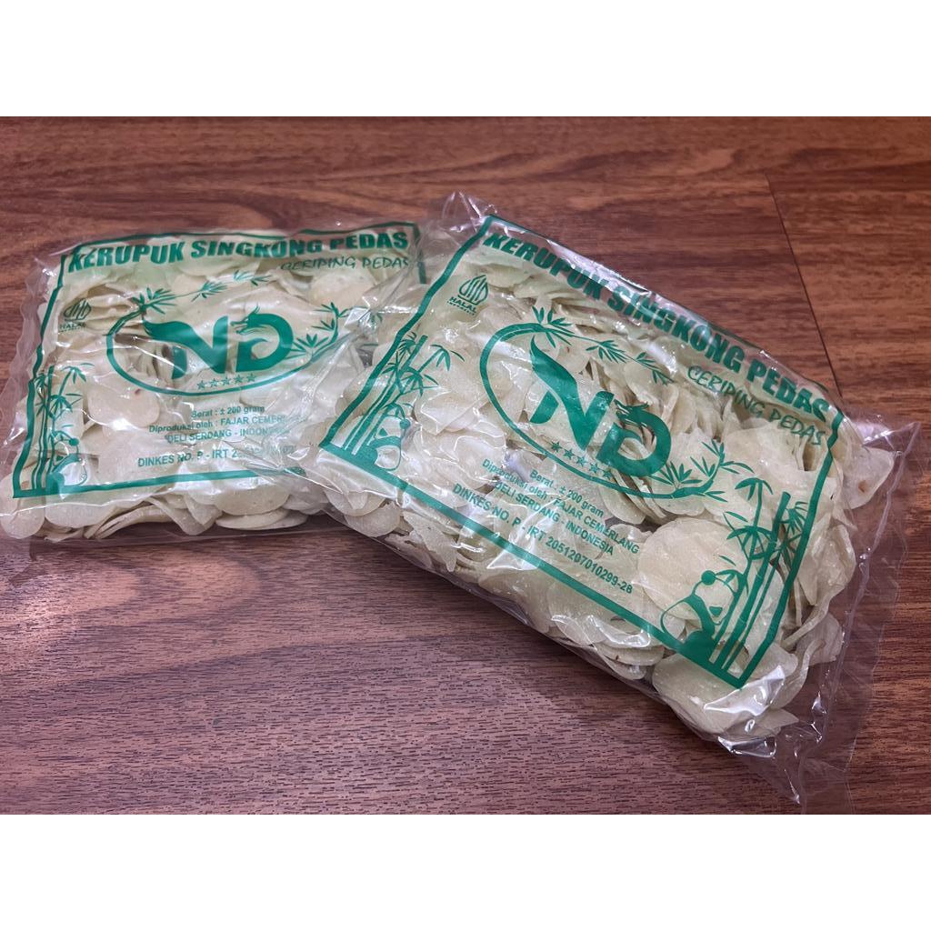 

Kerupuk singkong mentah / ceriping pedas isi 200 gr dan 400gr – Isi Banyak – Siap Goreng