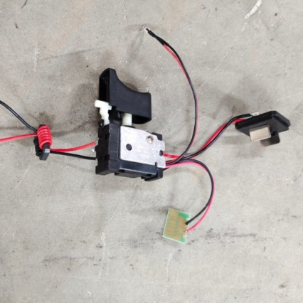 saklar  socket baterai bor cas M-20Li MODERN Original