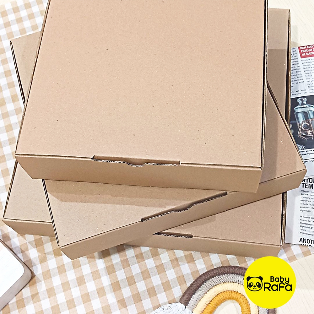 

1 Pcs Kardus Hampers / Dus Gift Box Ukuran 22, 25, 30 cm Free Greatings Card