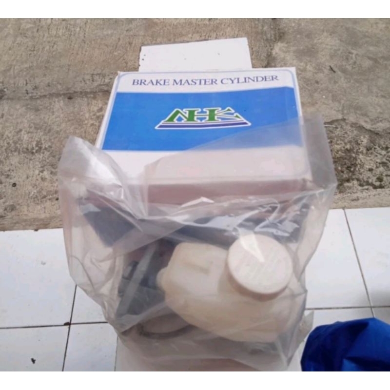 master rem Mitsubishi KUDA