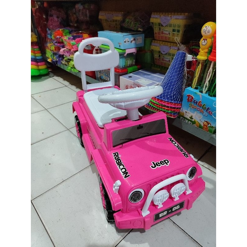 Mainan Anak Mobil Mobilan Jeep Duduk Pink PUTIH Rubicon