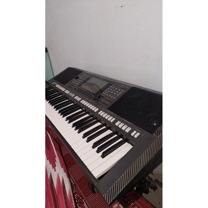Keyboard Yamaha psr s770