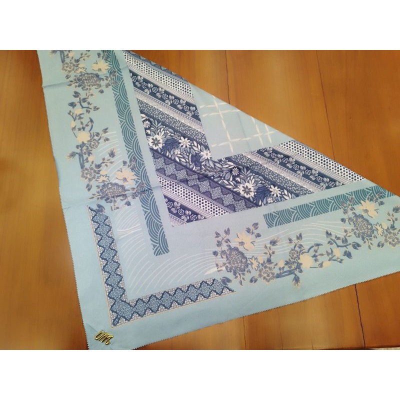 UMAMA VOAL MIRACLE MOTIF LC