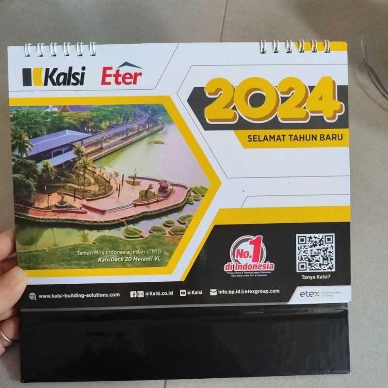 

Kalender Meja 2024 . Kalender duduk