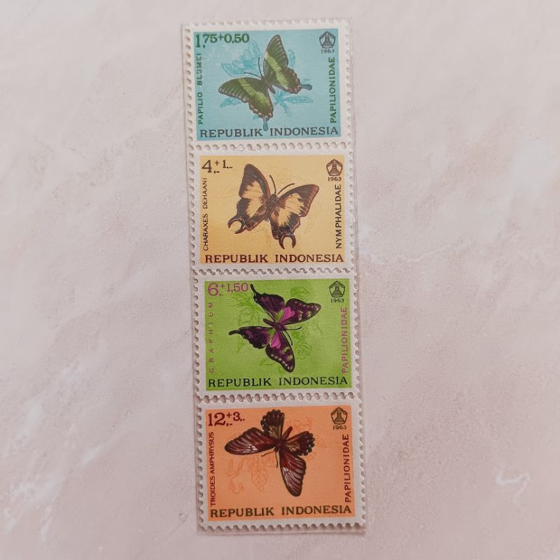 

(AC) Perangko Indonesia 1963 Kupu - Kupu Set Lengkap 4 pcs Mint