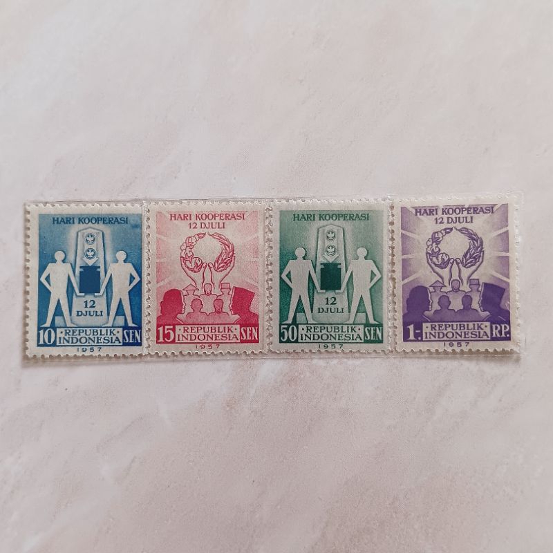 

(AC) Perangko Indonesia 1957 Hari Koperasi Set Lengkap 4pcs Mint