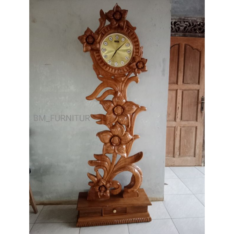 Lemari Jam Hias Jati Jepara Aestetik
