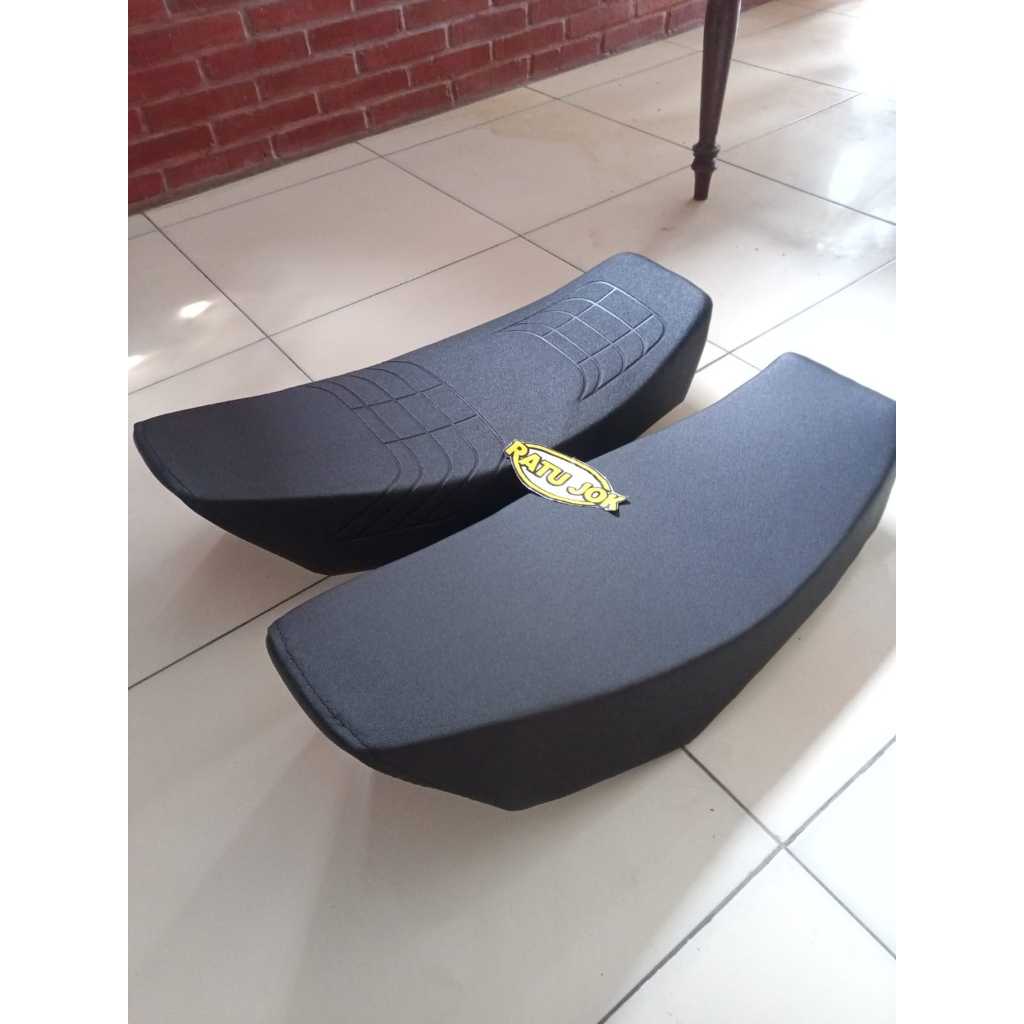 JOK RX KING PERAHU EXTRIME KULIT POLOS HALUS - Jok rx king perahu extreme hitam polos halus - jok ki
