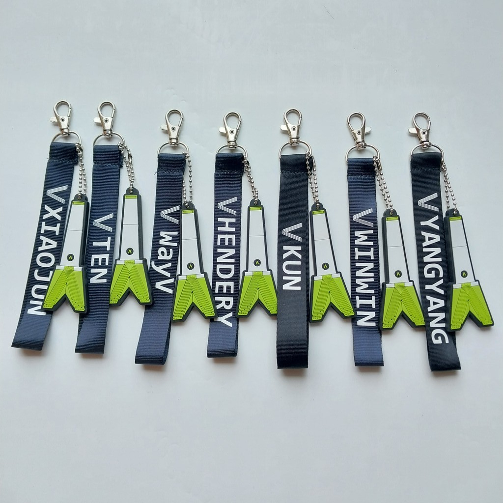 STRAP WayV KEYRING GANTUNGAN WAYV LIGHTSTICK