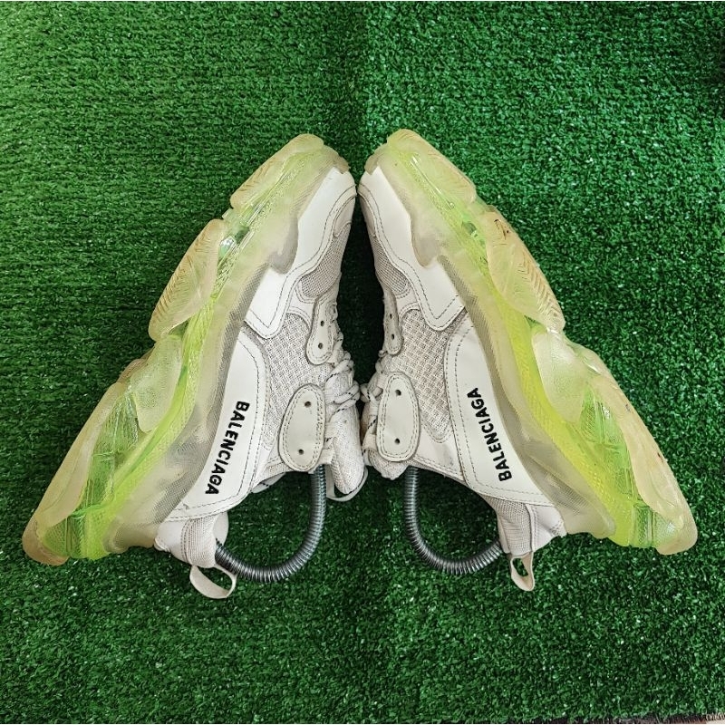 Sepatu BALENCIAGA
