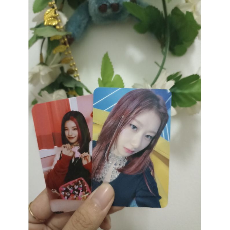 Photocard Yeji Chaeryeong Benefit Mecima Crazy In Love