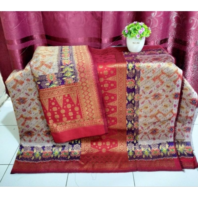 Songket tenun Ori Palembang