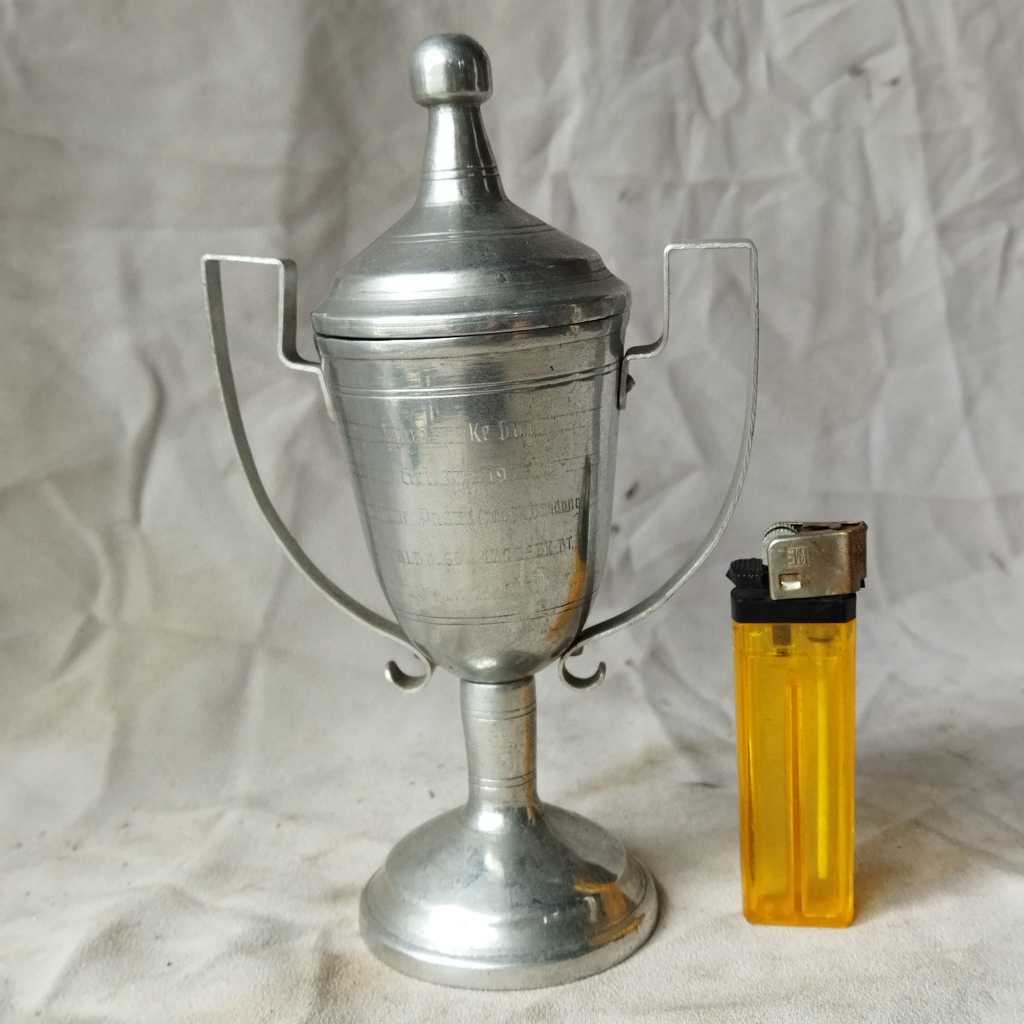 Pajangan Vintage 1970 Piala Aluminium Lawas