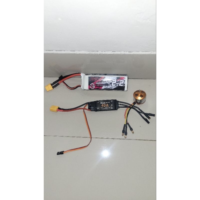 Part Aeromodelling. dinamo. ESC. BAT