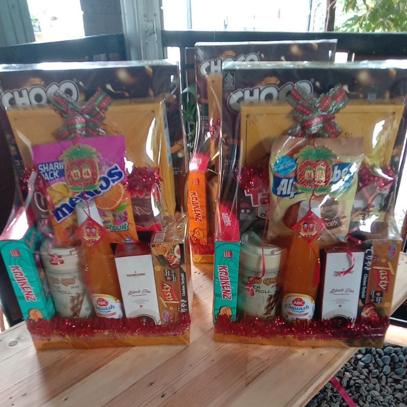 

Paket Parcel Lebaran Natal/Hampers/Hantaran/Bingkisan Imlek Lebaran Idul Fitri Tipe Ekonomis