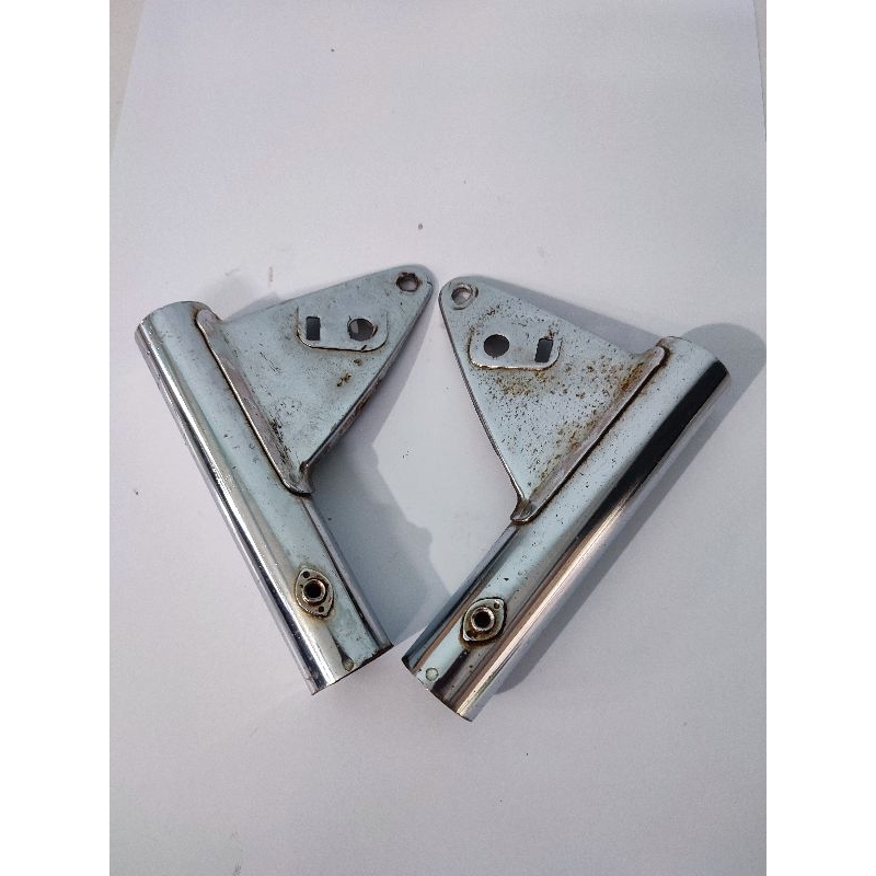 KUPINGAN LAMPU CG110 CG125 ORIGINAL