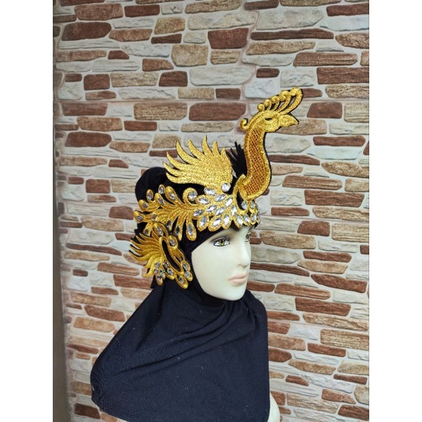 MAHKOTA SIGER TARI MERAK