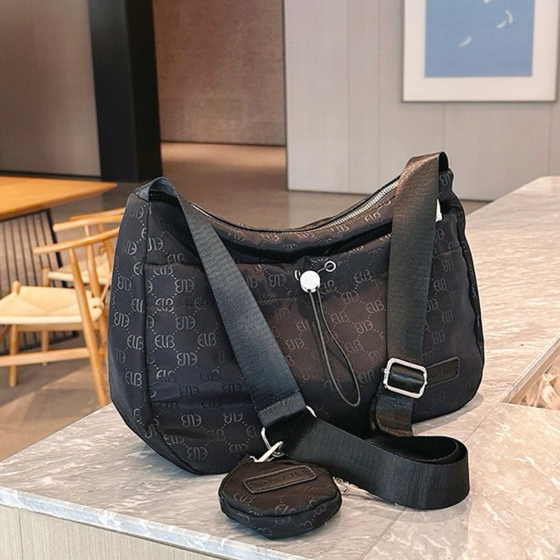 Tas Selempang Wanita Nilon Elegan Free Dompet 9336