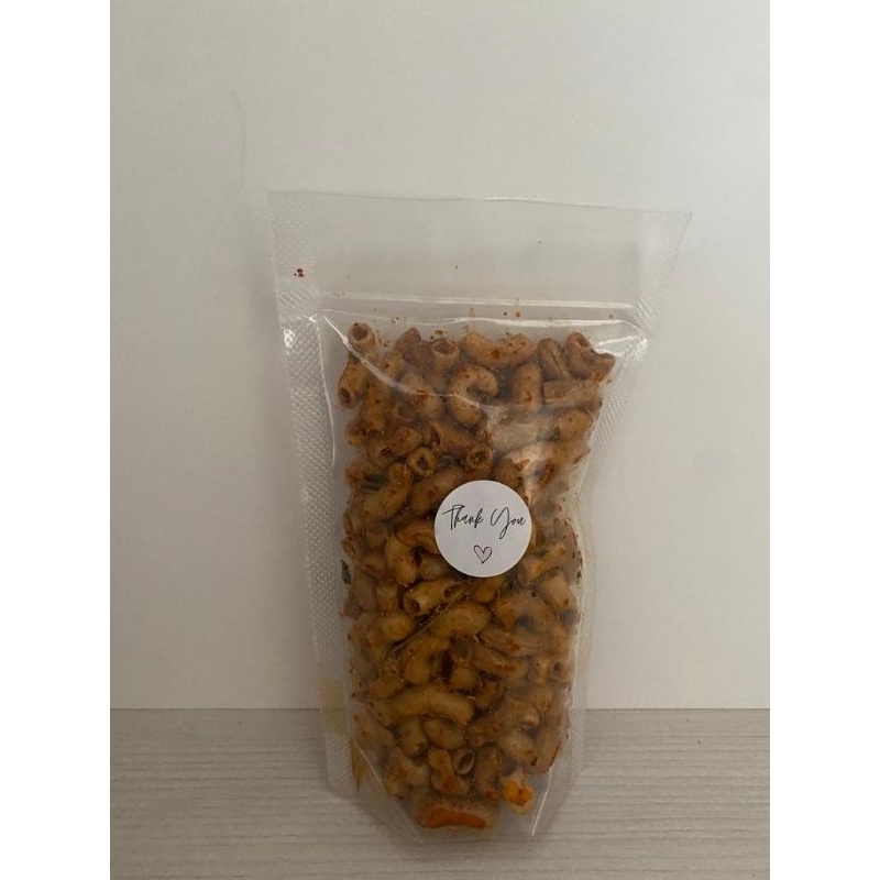 

Makaroni pedas asin daun jeruk