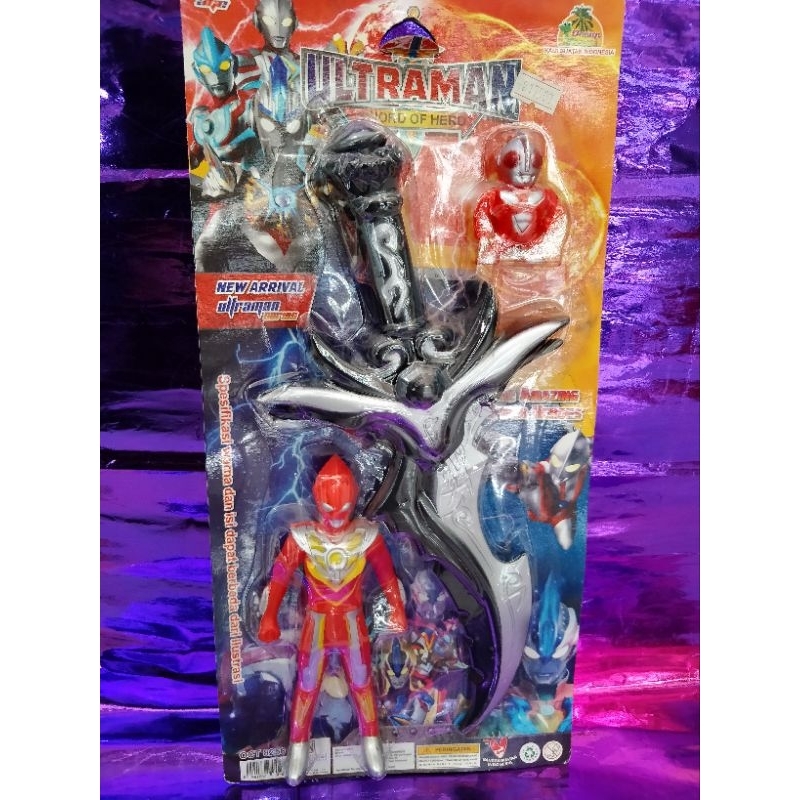 Mainan ultraman & senjatanya