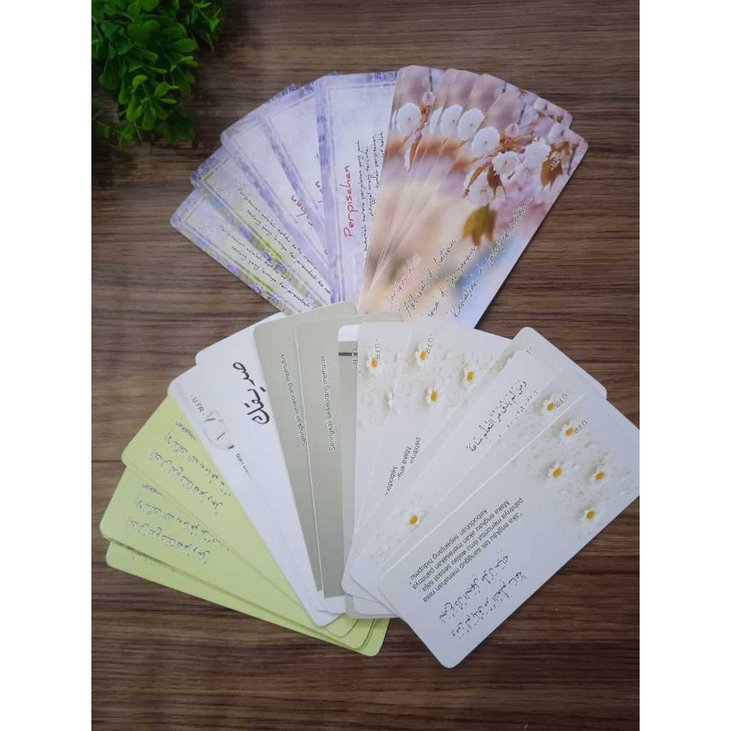 

PEMBATAS BUKU