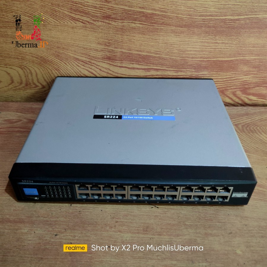 Linksys SR224 24-Port 10/100 Network Switch Fast Ethernet SR224