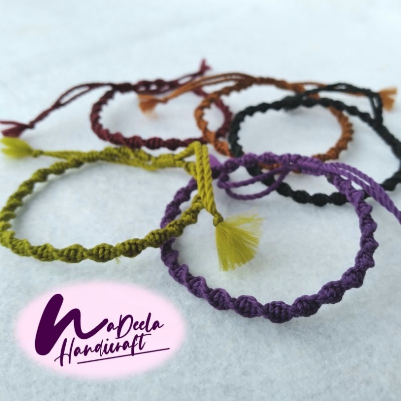 Gelang tali macrame polycherry polos ulir