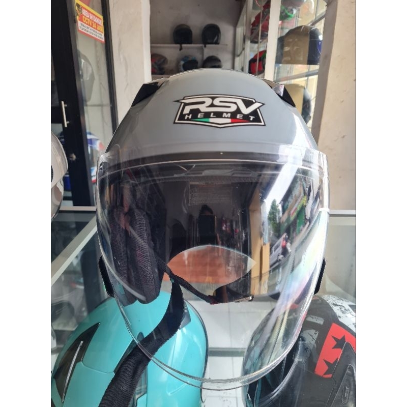 Helm RSV SV300 bekas pakai